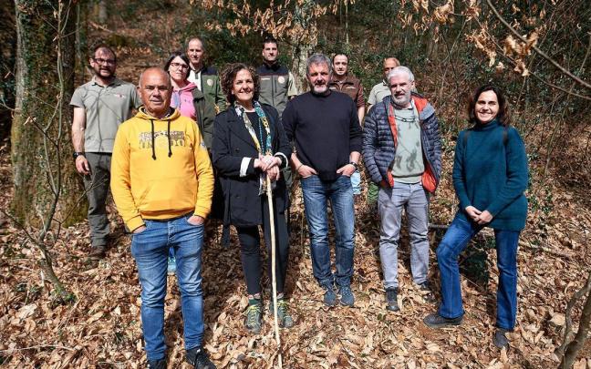 Visita a la plantación de castaño de Aritzakun. Visita a la plantación de castaño de Aritzakun.