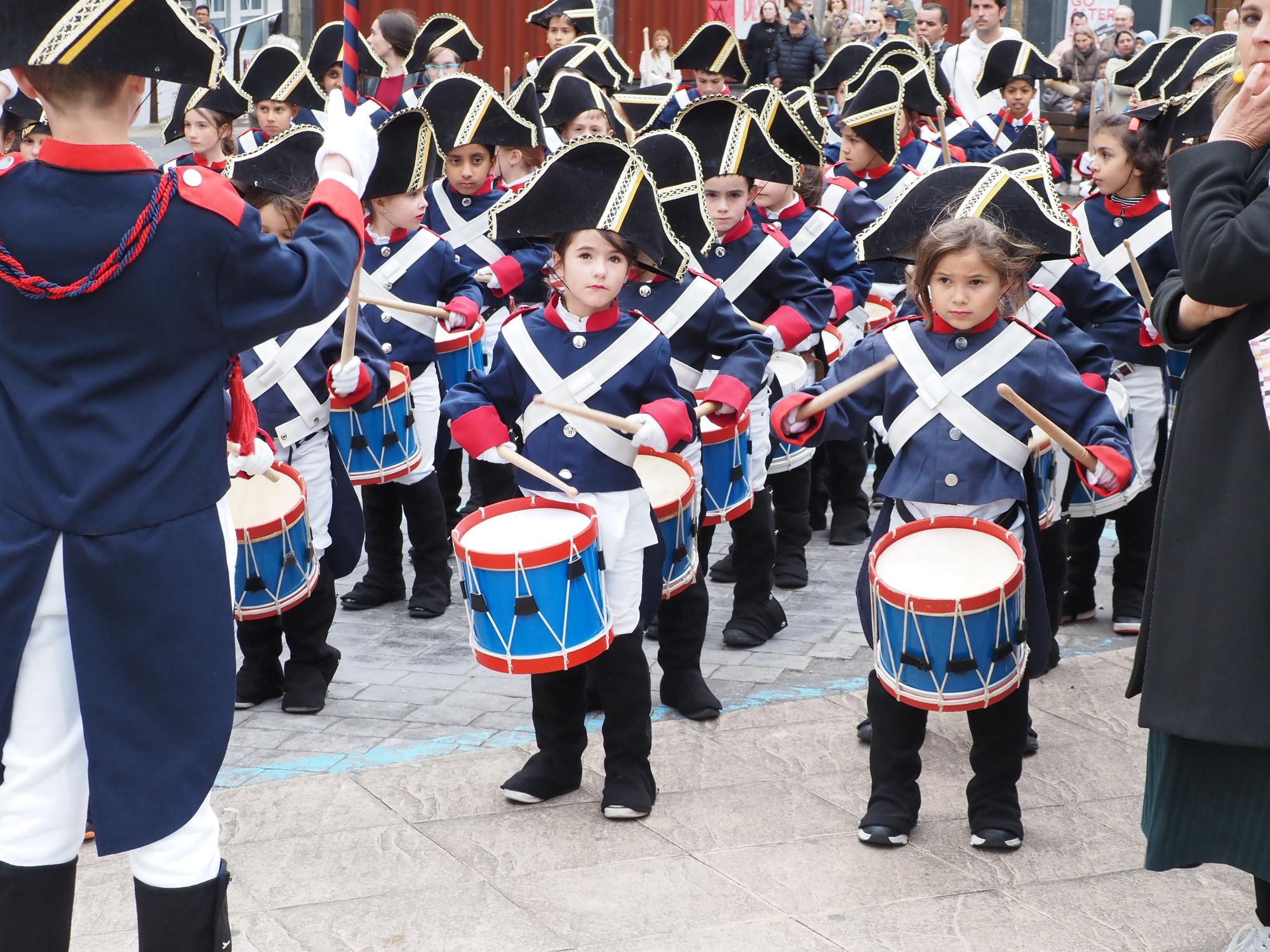 Los más pequeños llenarán de color y música las calles de Zestoa el domingo en la tamborrada infantil.