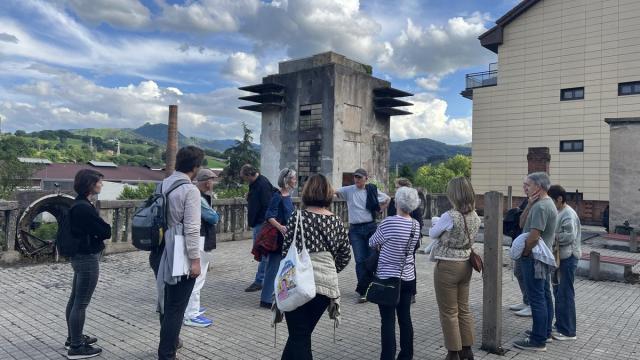 Una de las visitas realizadas en mayo al edificio Olaran de Beasain / Udala Una de las visitas realizadas en mayo al edificio Olaran de Beasain