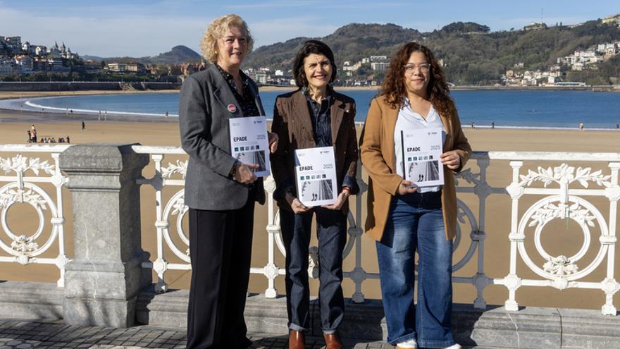 Nerea Melgosa con Marian Iriarte Ormazabal y Julia Shershneva