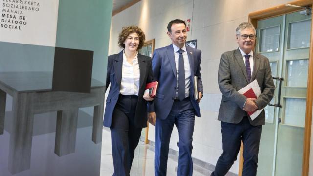 El vicelehendakari y consejero de Economía, Trabajo y Empleo, Mikel Torres