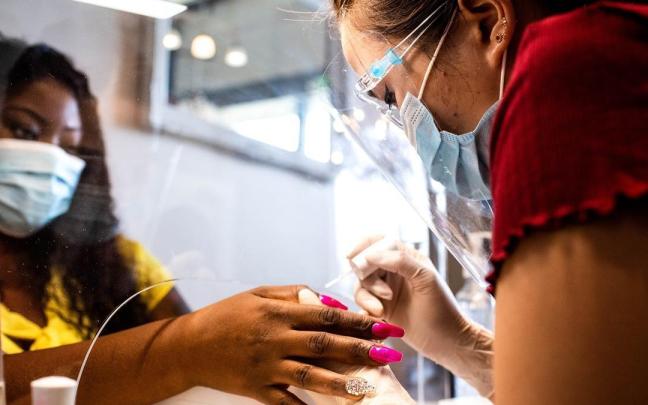 Los agentes han desmantelado una organización criminal dedicada, presuntamente, a la trata de personas y a su explotación laboral