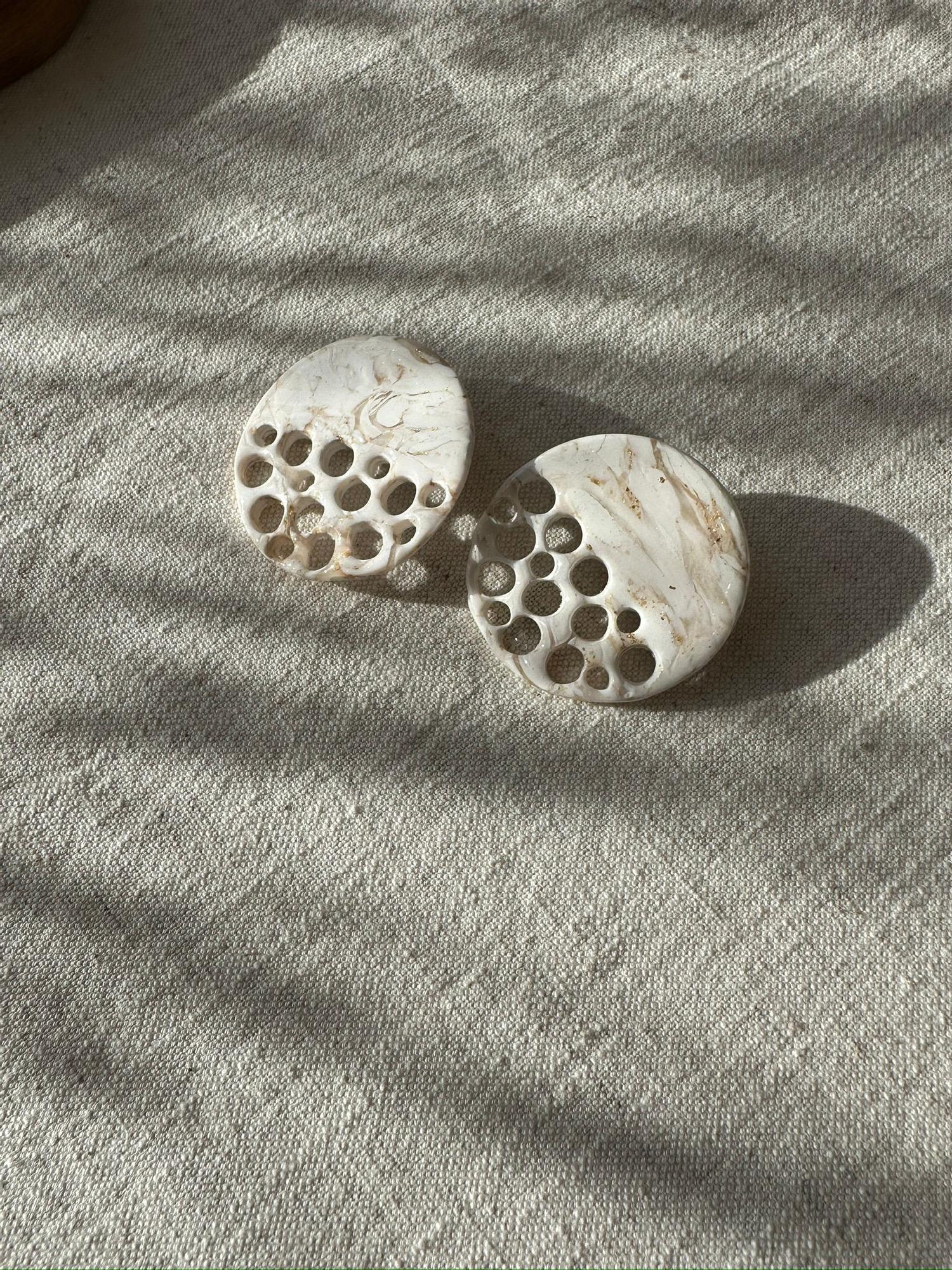 En Miara nos enseñan los pasos para cuidar este tipo de joyería.