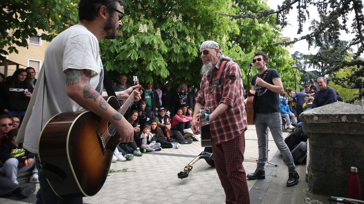 La visita de El Drogas a Azpeitia ha levantado una gran expectación y las entradas para el concierto que ofrecerá el 31 de enero en Sanagustin ya se han agotado