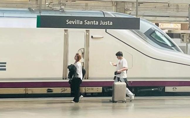 Imagen de archivo de un tren AVE de Renfe.