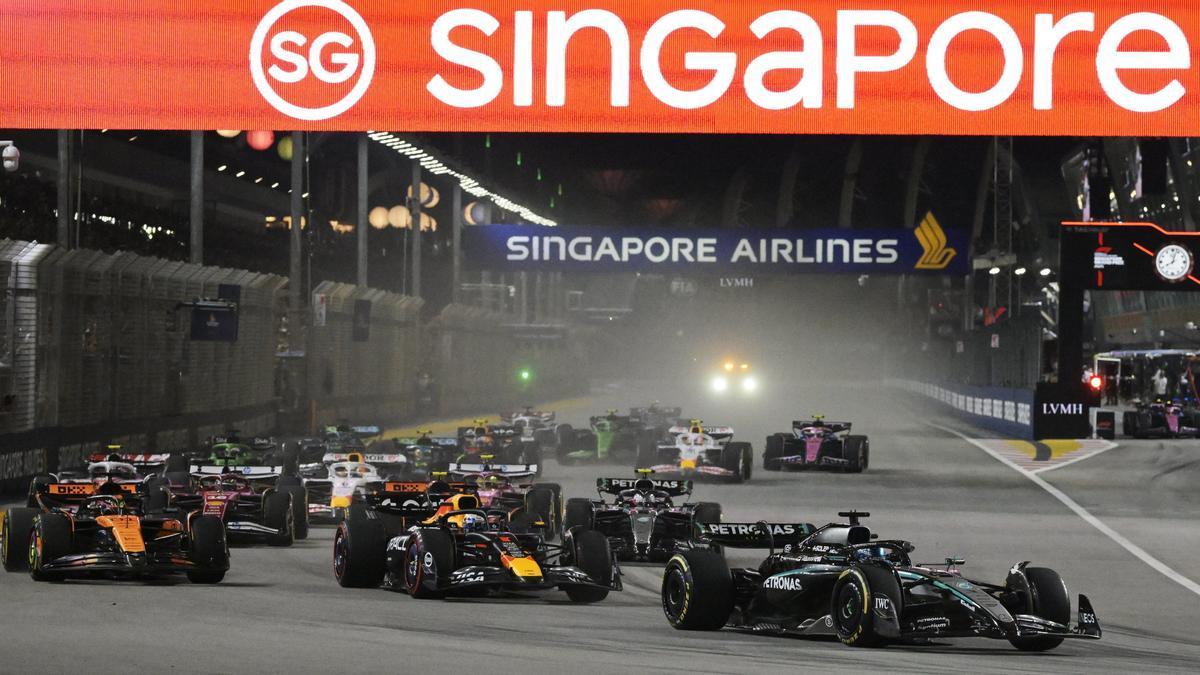 George Russell, en cabeza del Gran Premio de Singapur.