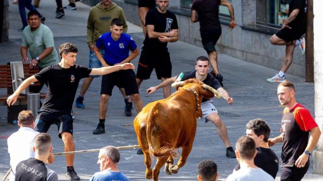 La sokamuturra ha sido protagonista este fin de semana en las fiestas de Trinidad que se han celebrado en Elgoibar, localidad vecina a Eibar.