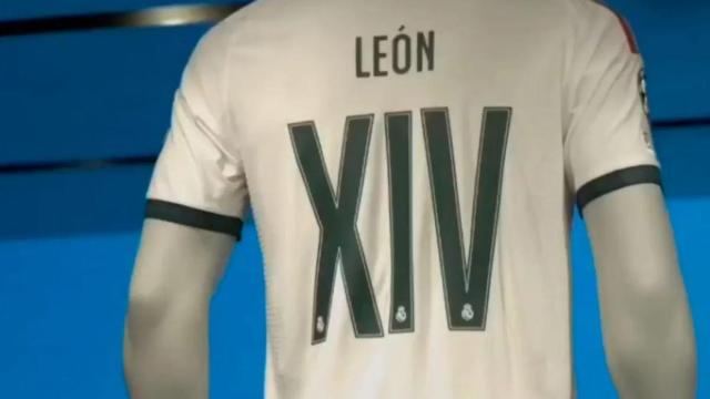 Camiseta del Papa León XIV del Real Madrid.