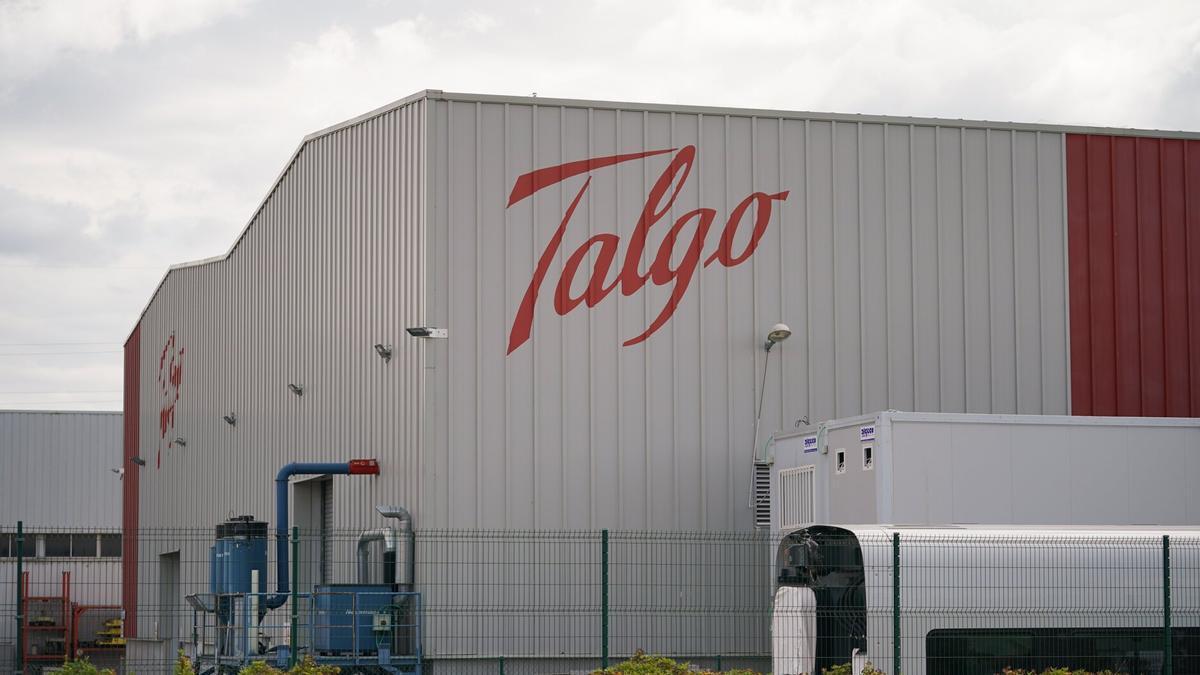 Fachada de la planta de Talgo en Rivabellosa, Álava.
