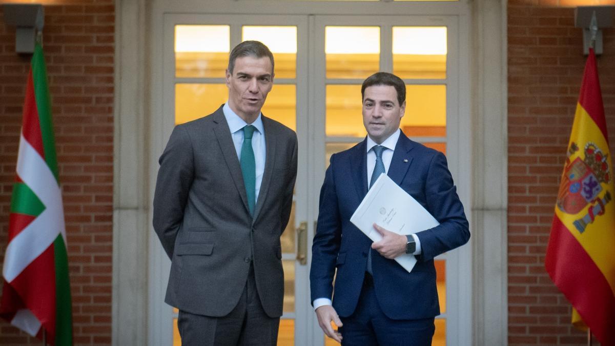 Pedro Sánchez e Imanol Pradales, en su anterior encuentro el 27 de enero de 2026.