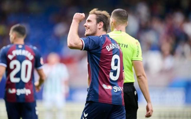 Bautista celebrando un gol la pasada temporada. LA LIGA