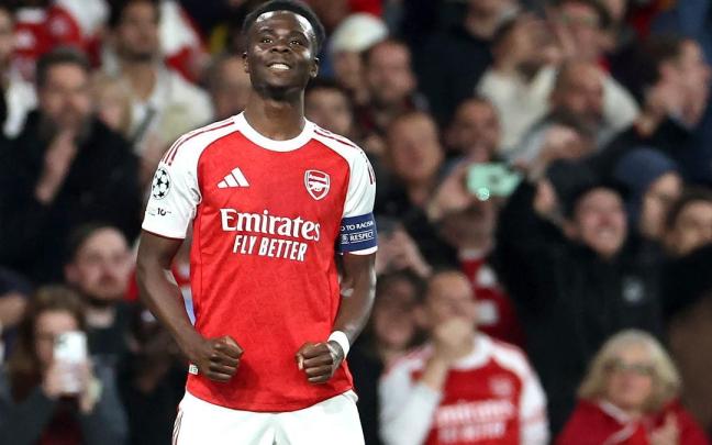 El jugador del Arsenal Bukayo Saka, celebra su tanto frente al Atlético de Madrid.