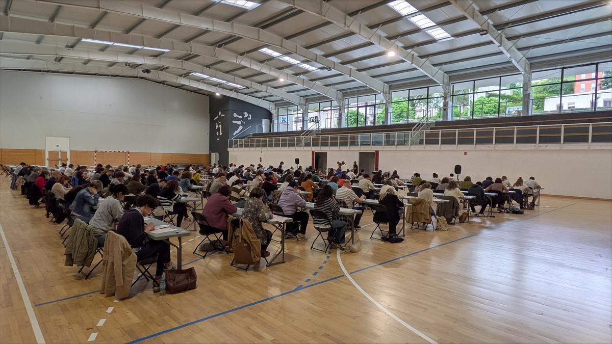 Participantes en la prueba de selección que ha tenido lugar en el polideportivo del IMH.
