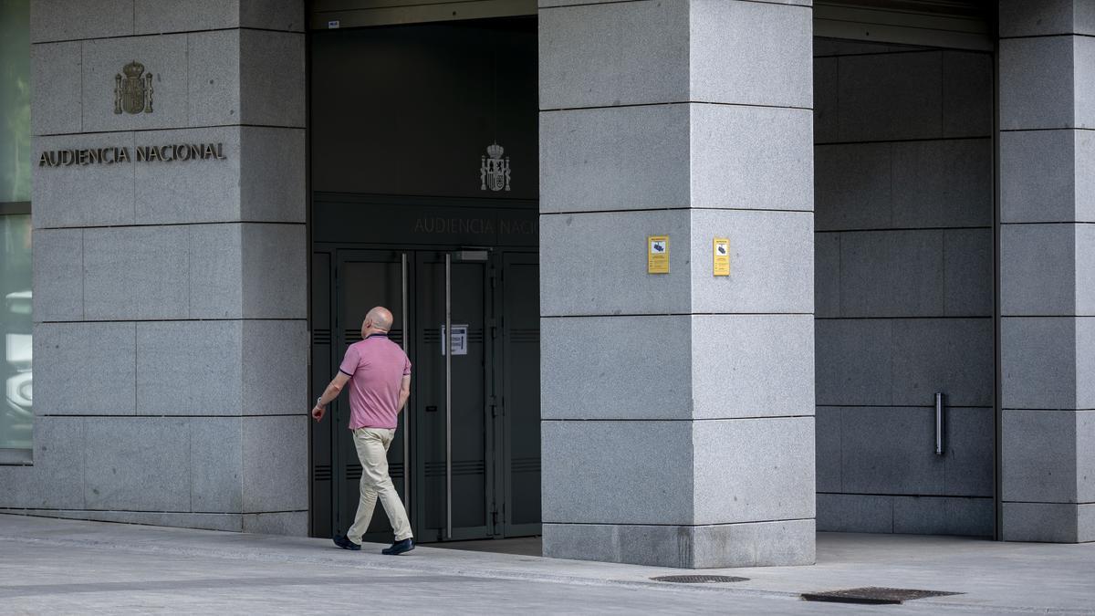 Entrada de la Audiencia Nacional.