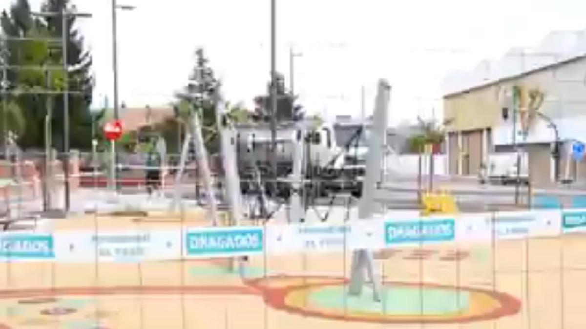 El parque infantil, en la rotonda.