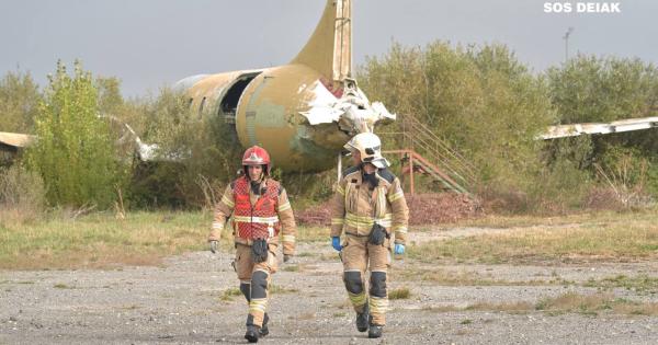 Simulacro de accidente aéreo en el aeropuerto de Foronda. Foto: Departamento de Seguridad del Gobierno Vasco
