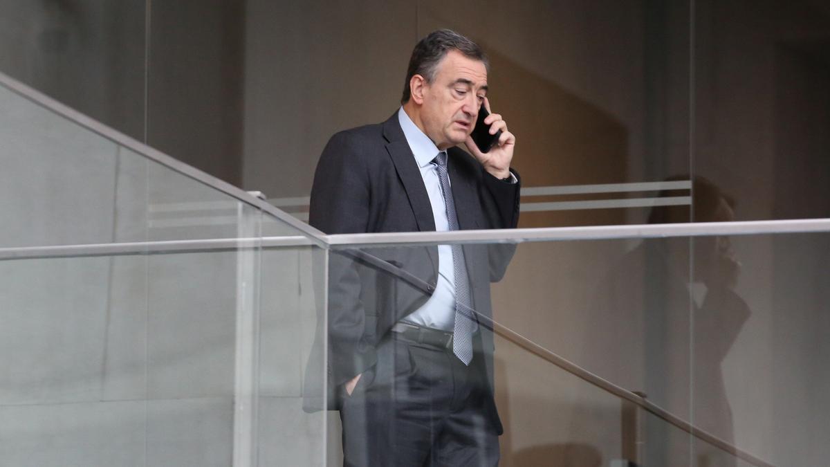 El presidente del EBB del PNV, Aitor Esteban, ha ofrecido la propuesta jeltzale para desbloquear la reforma de los secretos oficiales