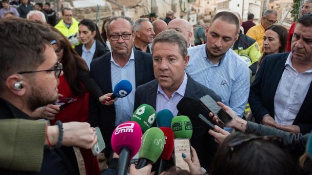 El presidente de Castilla-La Mancha, Emiliano García-Page, atiende a los medios de comunicación. / EP El presidente de Castilla-La Mancha, Emiliano García-Page, atiende a los medios de comunicación.