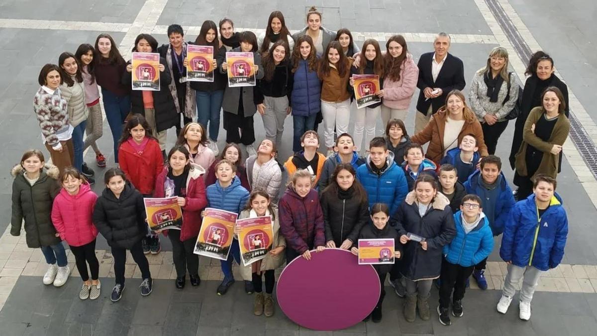 Participantes en el 'Concurso Creativo' de Lazkao.