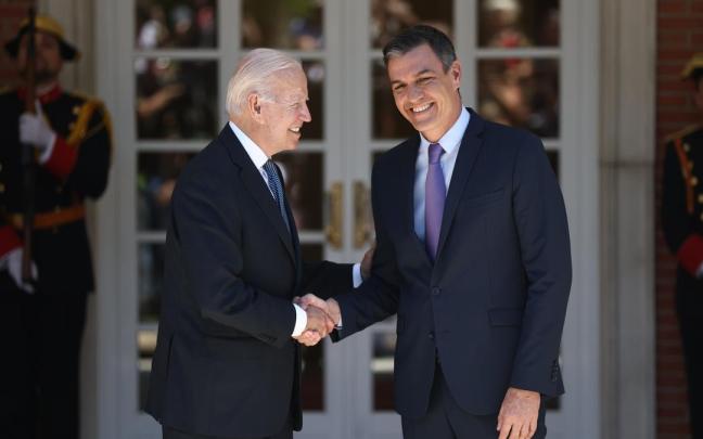 Joe Biden y pedro Sánchez durante la cumbre de la OTAN celebrada en Madrid en junio de 2022.