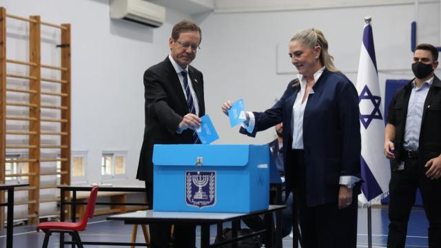Isaac Herzog.