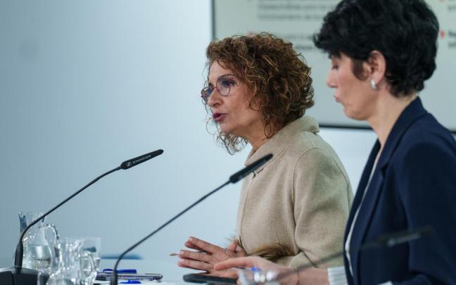 María Jesús Montero, durante su comparecencia.