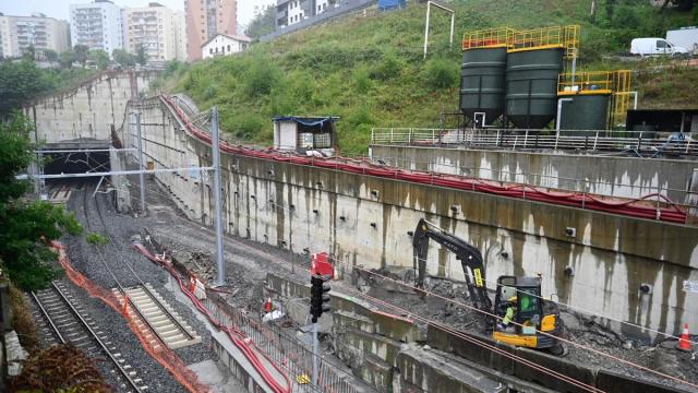 Obras a la altura de la nueva estación de Galtzaraborda