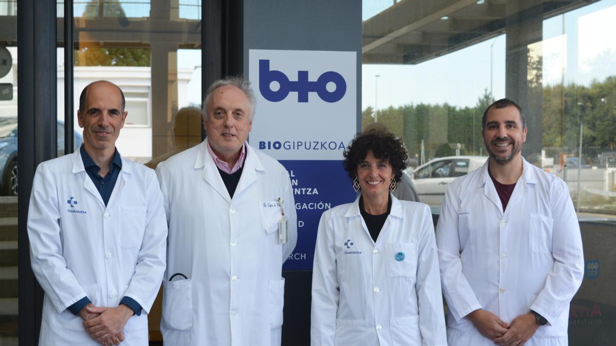 La Dra. Sonia Alonso Martín, el Dr. Francisco Javier Gil Bea, el Dr. Gorka Gereñu Lopetegi y el Dr. Adolfo López de Munain Arregui, coordinadores del estudio.