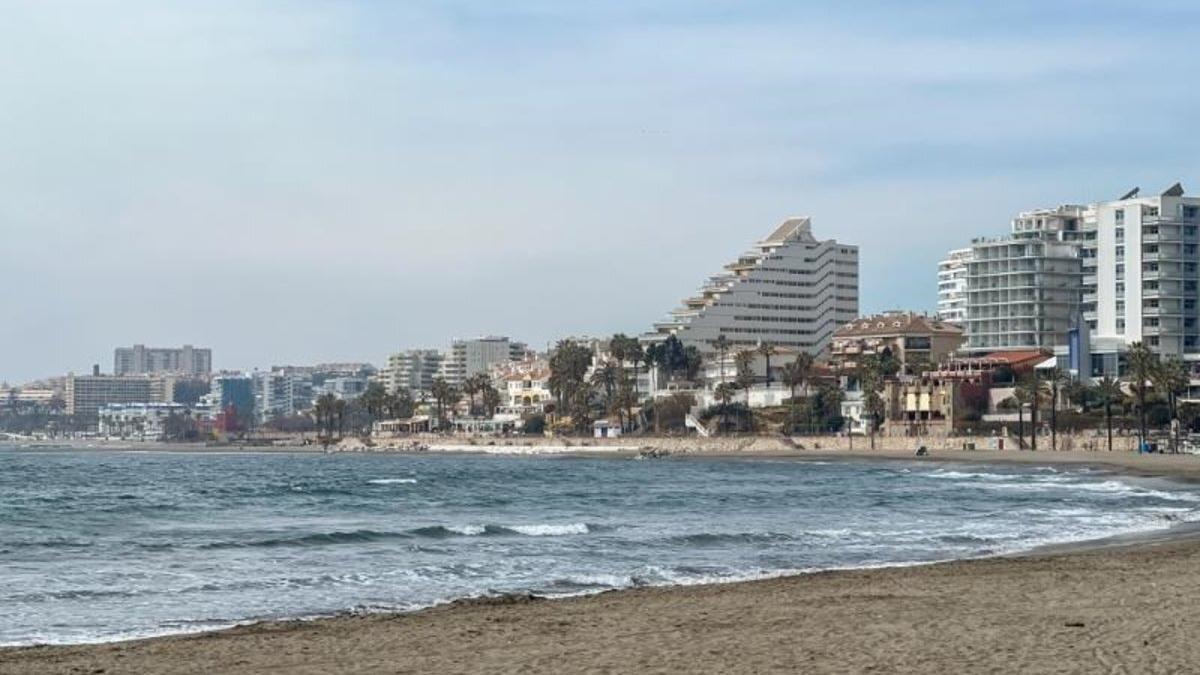 Imagen de la playa de Benalmádena