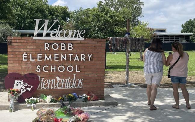 Homenaje a las víctimas del tiroteo en Uvalde un año después. Homenaje a las víctimas del tiroteo en Uvalde un año después.