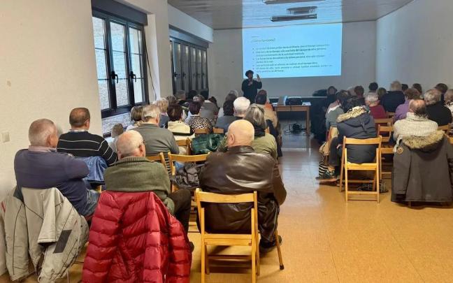 Presentación del Banco del Tiempo en las aulas de mayores de 55 en Rioja Alavesa