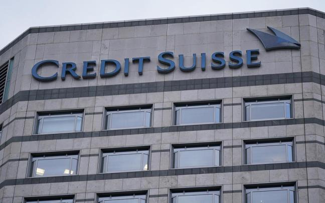 Edificio de Credit Suisse. Edificio de Credit Suisse.