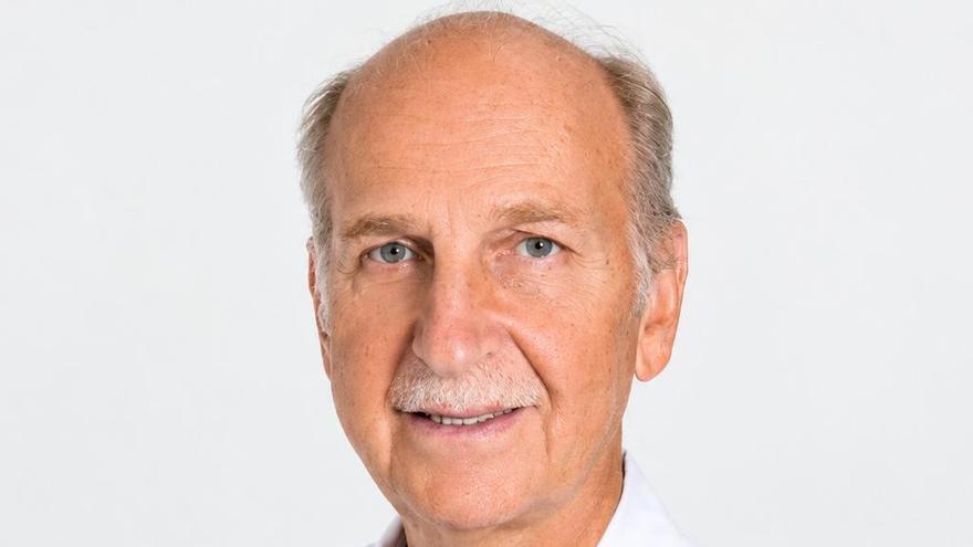 El doctor Durán está especializado en enfermedades oculares.