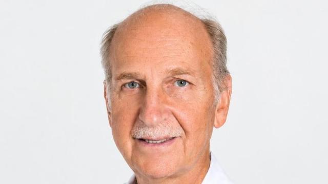 El doctor Durán está especializado en enfermedades oculares.