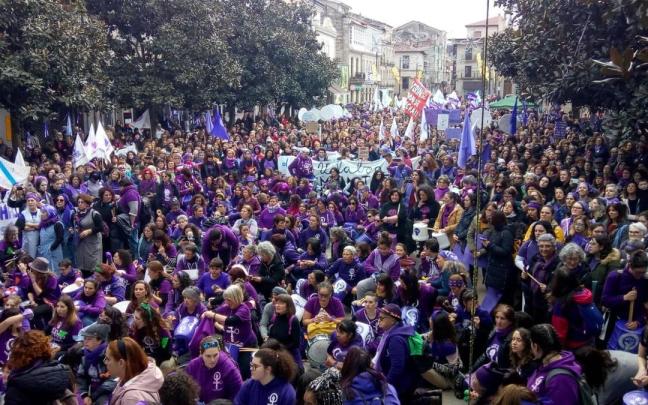 Manifestación feminista en Verín (Ourense) con motivo del 8M.