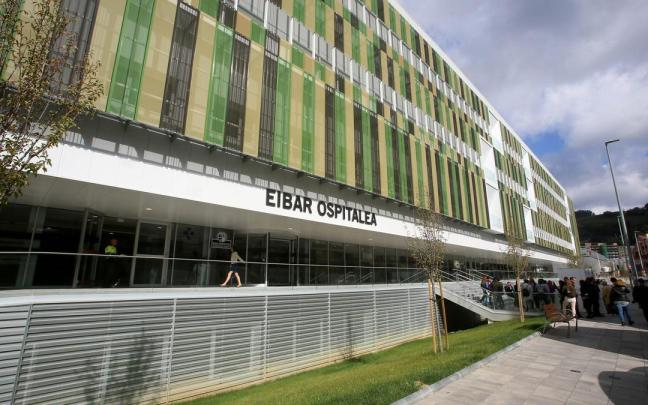 Exterior del hospital de Eibar situaco en la calle Torrekua, escenario del robo.