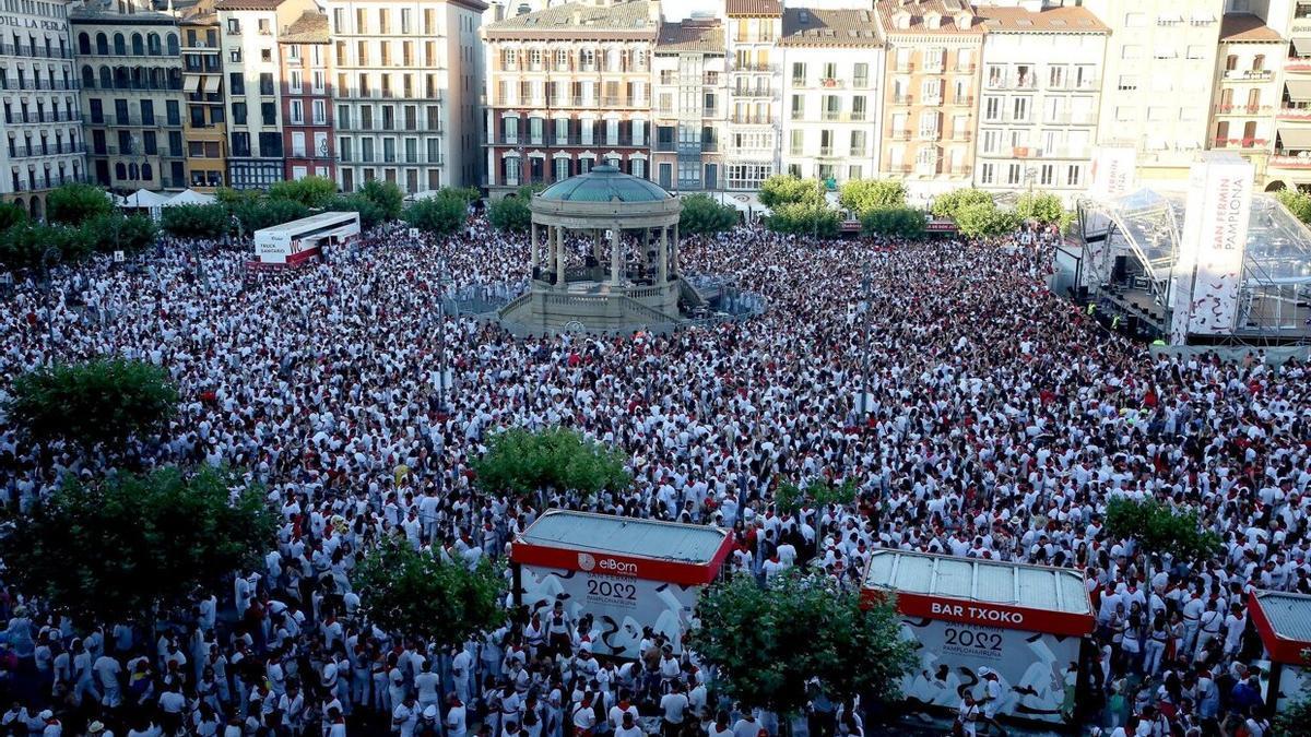 La Plaza del Castillo, abarrotada de gente el 9 de julio del año pasado.