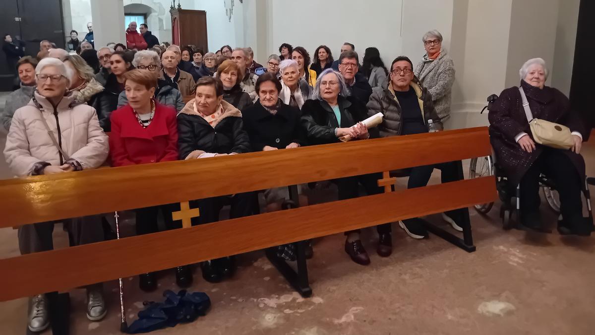 Algunas de las ex trabajadoras de la fábrica de yute que han prestado sus testimonios para el libro