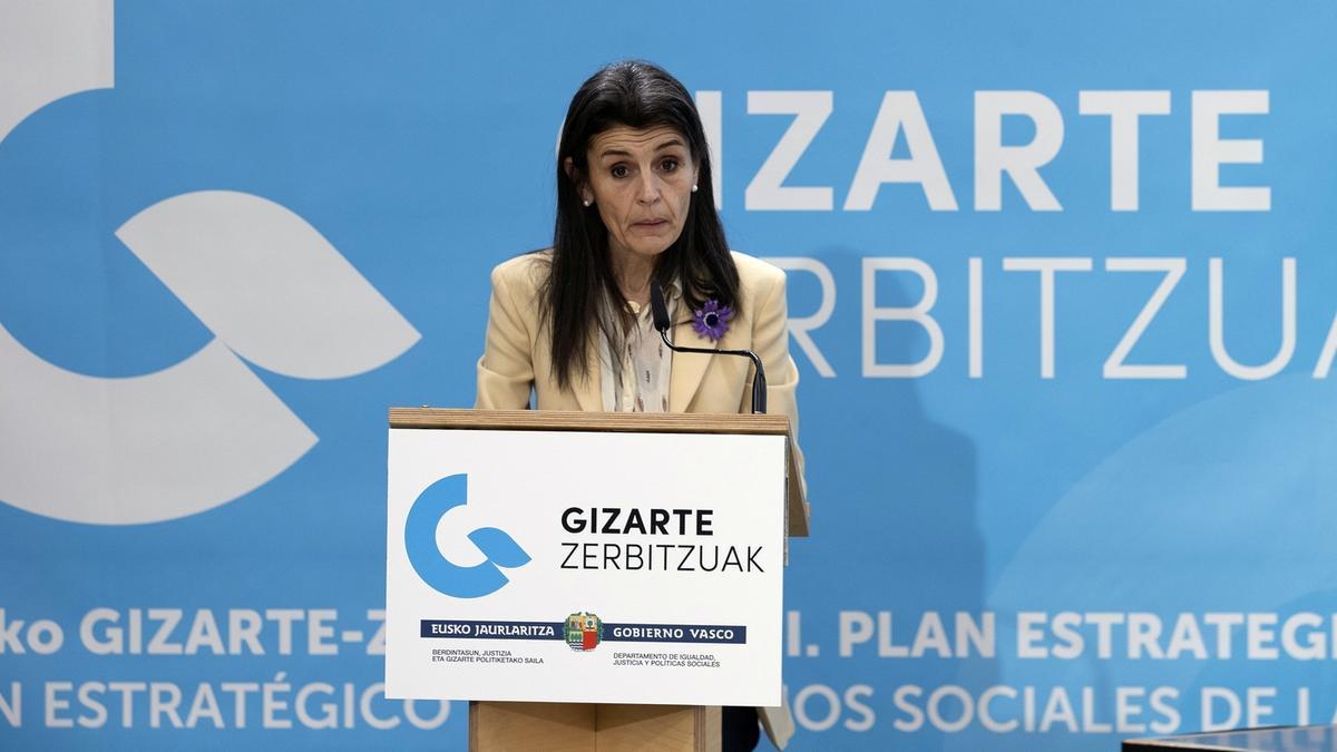 La consejera de Igualdad, Justicia y Políticas Sociales del Gobierno vasco, Nerea Melgosa, durante la presentación del plan, ayer, en Tabakalera.