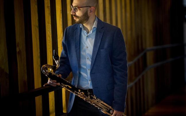 El clarinetista bajo Igor Urruchi