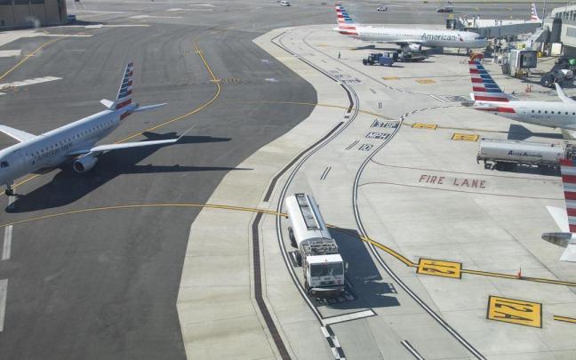 Imagen de archivo del aeropuerto de LaGuardia, en Nueva York