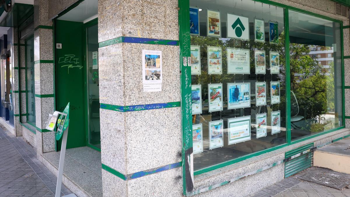 Una inmobiliaria.