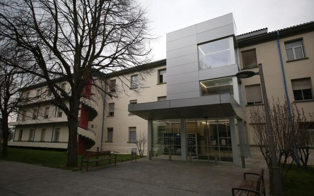 Fachada del pabellón de psiquiatría del Complejo Hospitalario de Navarra (CHN). Fachada del pabellón de psiquiatría del Complejo Hospitalario de Navarra (CHN).