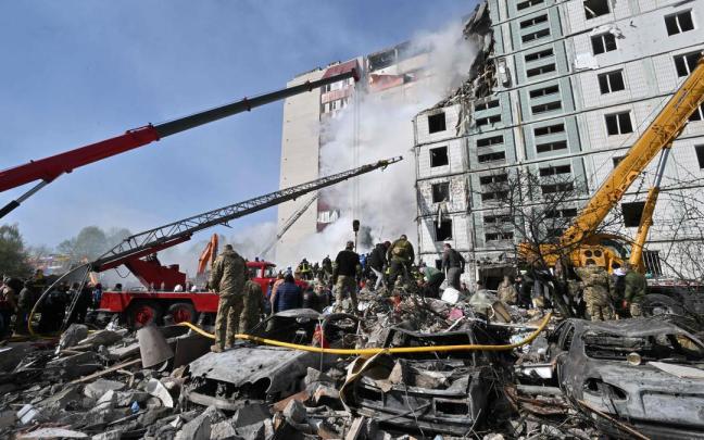 Bombardeo masivo ruso sobre Ucrania deja al menos 12 muertos