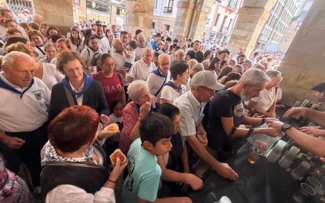 Las y los durangarras han acudido fieles a la tradición