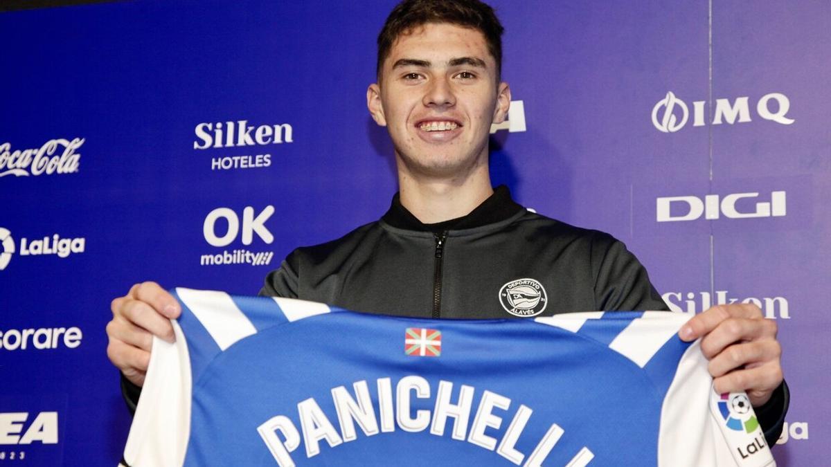 Joaquín Panichelli, durante su presentación como nuevo jugador del Deportivo Alavés