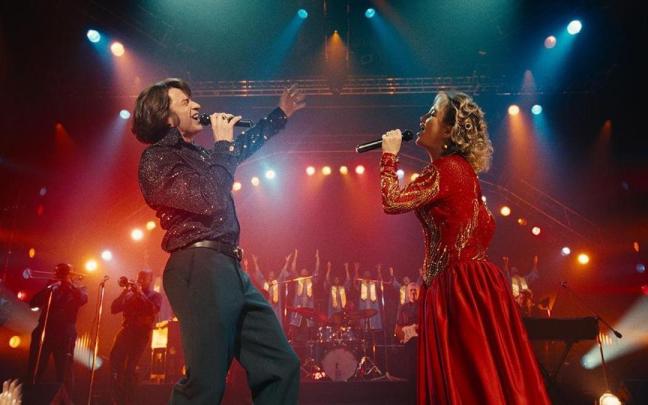 Hugh Jackman y Kate Hudson en 'Song Sung Blue'.