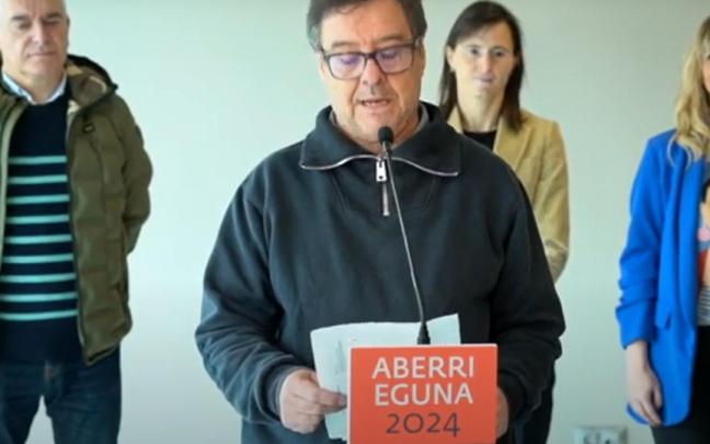 'Euskal Herria Batera' llama a la diáspora vasca a celebrar un Aberri Eguna "de manera unitaria".