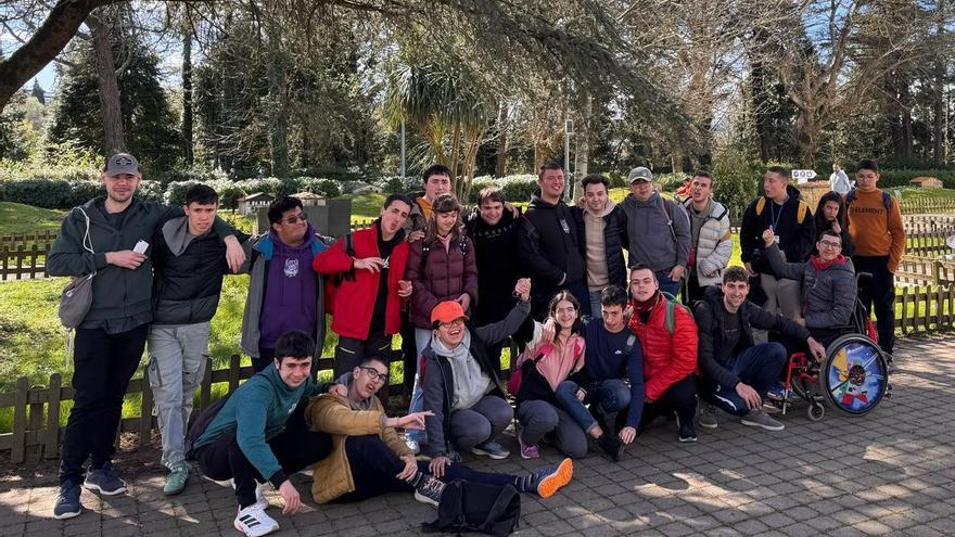 Disfrutan de actividades culturales, deportivas, artísticas y en la naturaleza.