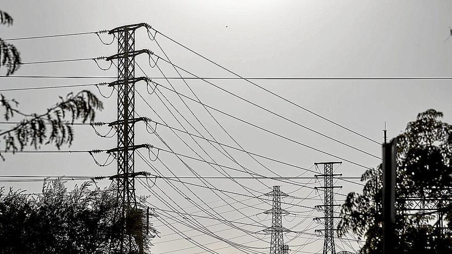 La electricidad y el gas van a recuperar de manera gradual su fiscalidad ordinaria. | FOTO: EUROPA PRESS
